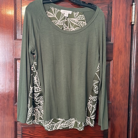 Coldwater Creek Top, size 10-12 - Picture 4 of 6